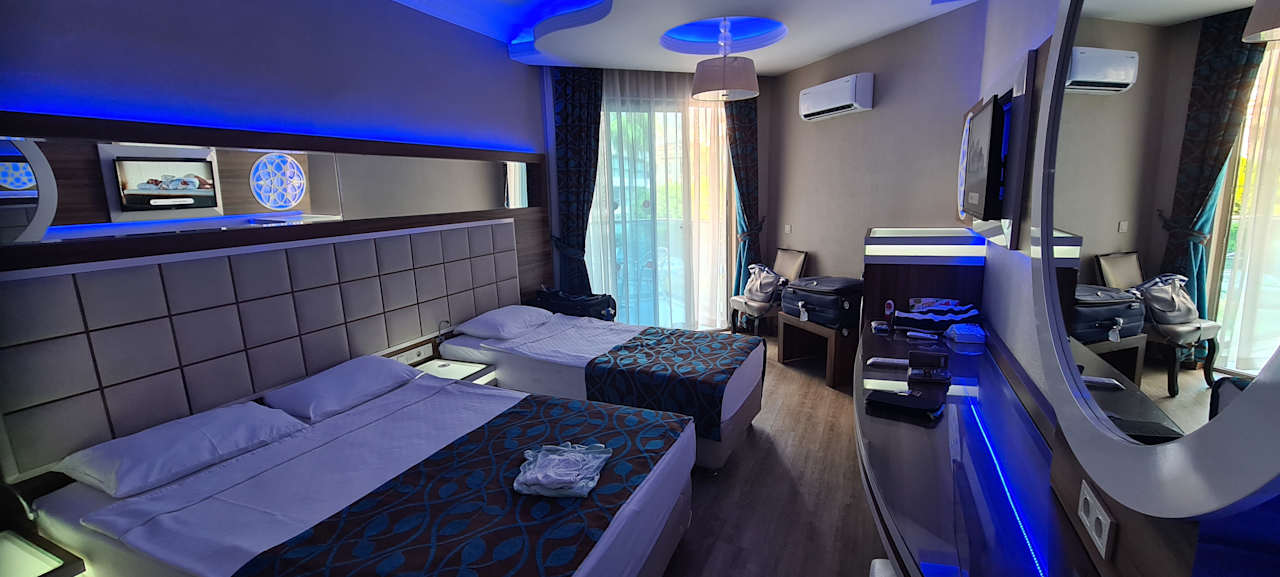 Zimmer Hotel Grand Zaman Beach