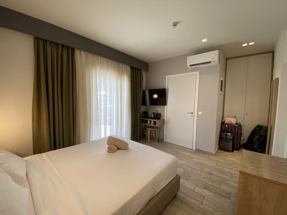 Zimmer Paralos Lifestyle Beach