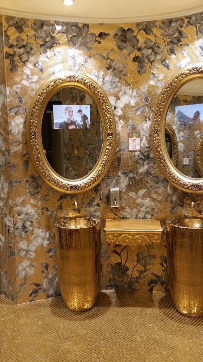 Sonstiges Azura Deluxe Resort & Spa Hotel