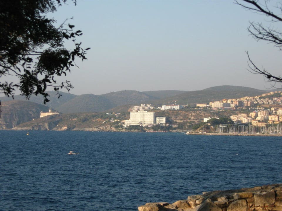 Blick zum Yachthafen und Adakule Hotel Ladonia Hotels Adakule