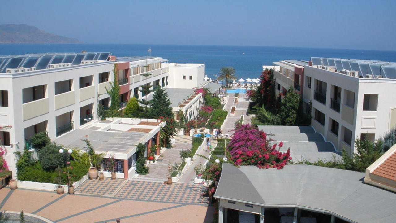 Innerhalb der Anlage Hydramis Palace Beach Resort