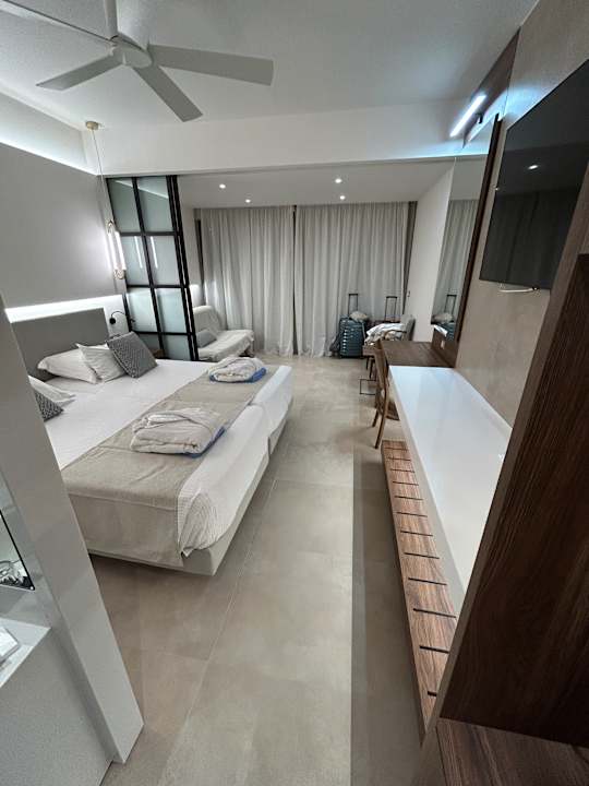 Zimmer Hotel Calypso Beach