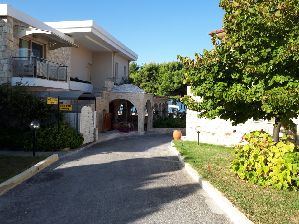 Gartenanlage Hotel Portes Beach