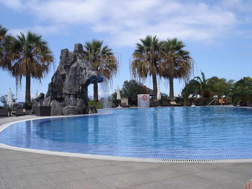 Großer Pool Grand Hotel Callao