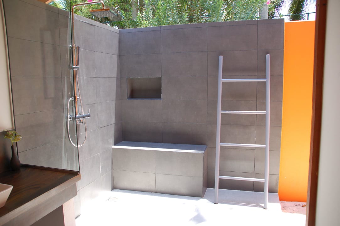 Open Air Bad Meeru Maldives Resort Island