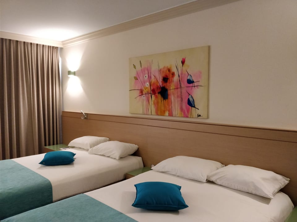 Zimmer Crowne Plaza Dead Sea