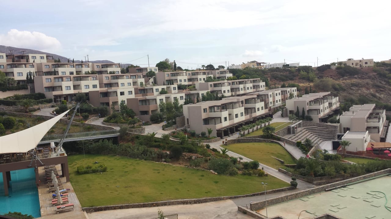 Blick vom Zimmer über die Anlage Atlantica Mikri Poli Crete