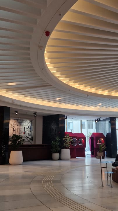 Lobby 25hours Hotel The Circle