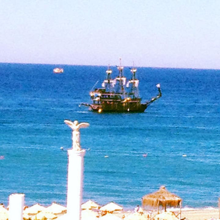 Вид из ресторана Starlight Resort Hotel