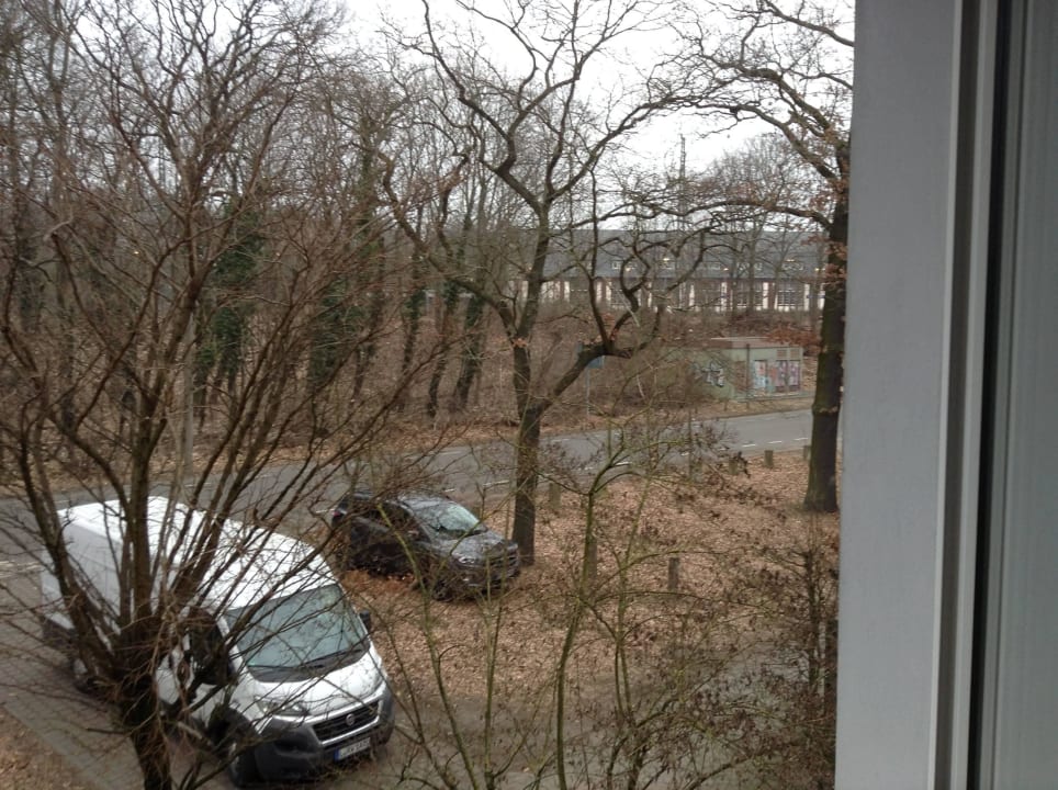 Bahnhof Park Sanssouci  Wyndham Garden Potsdam