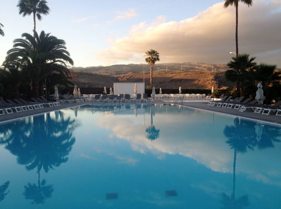 Toller Blick vom Pool Servatur Playa Bonita