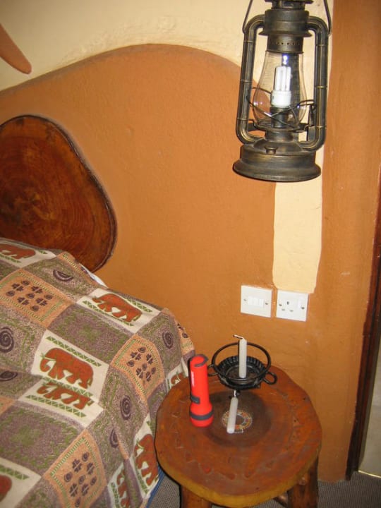 Interessantes Nachtlicht Hotel Amboseli Sopa Lodge