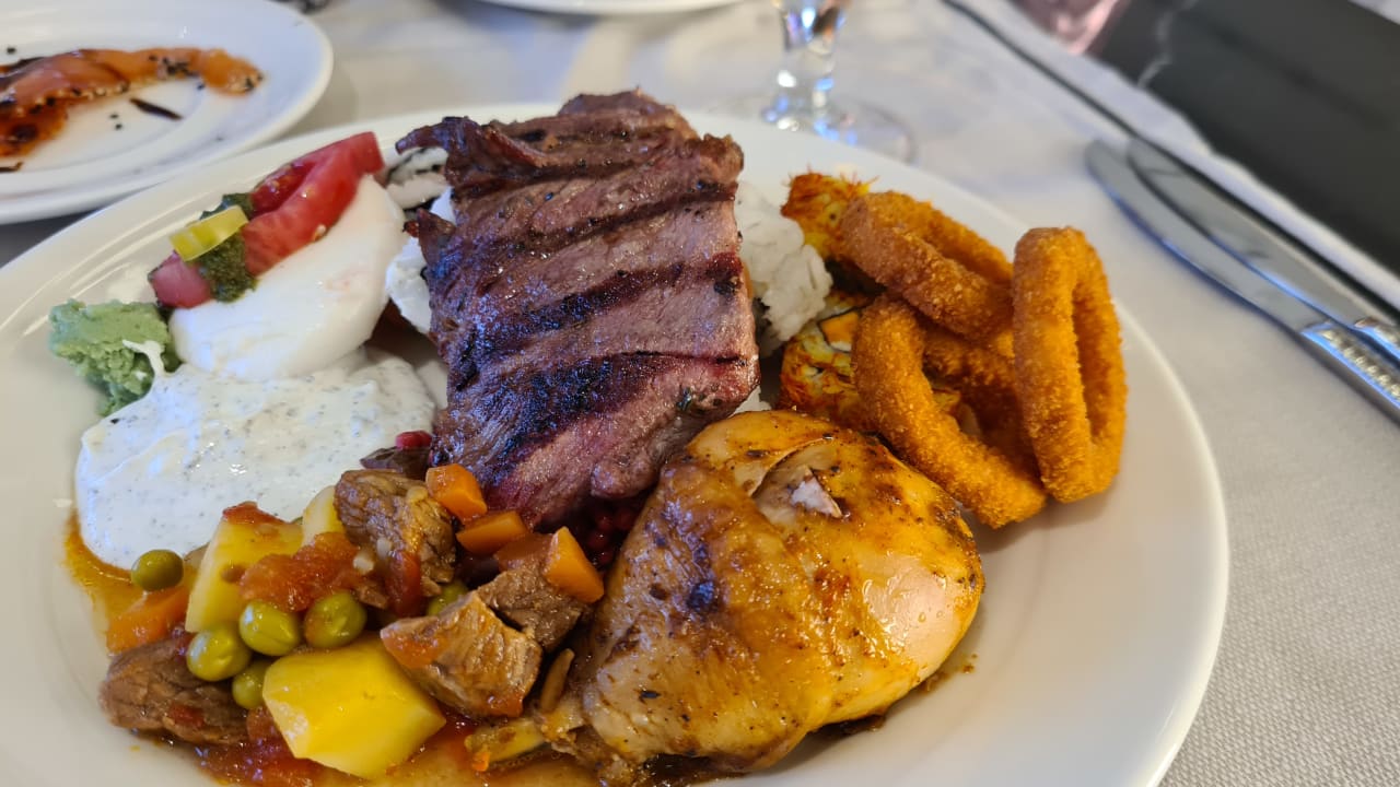 Gastro Seaden Quality Resort & Spa