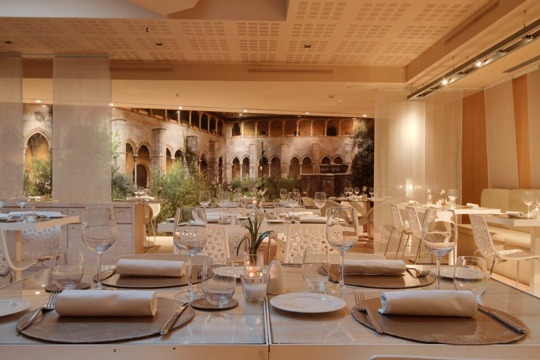 Gastro Hotel Badalona Tower