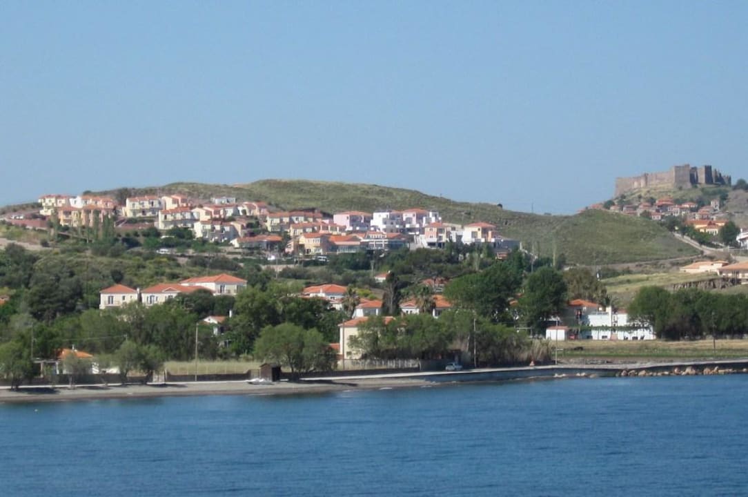 Blick auf "Sun Rise Village" mit Castro, Molivos Hotel Sunrise Resort