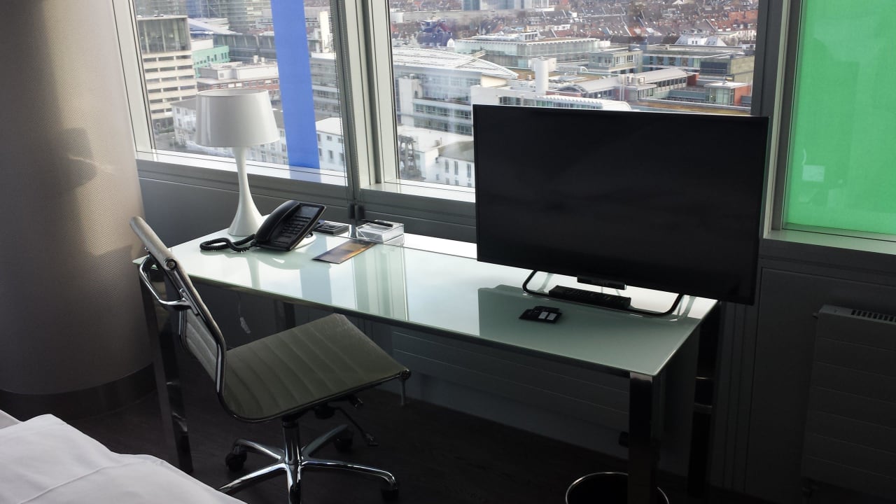 Zimmer mit Blick! INNSiDE by Meliá Düsseldorf Hafen