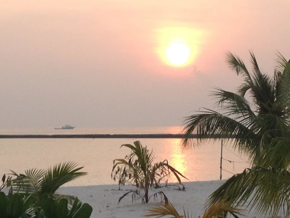 Abenddämmerung Adaaran Select Meedhupparu Island Resort - Premium All Inclusive