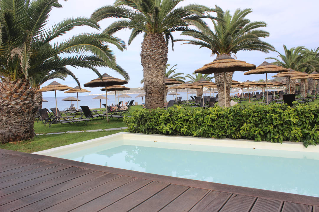 Blick von der Poolbar The Ixian Grand & All Suites