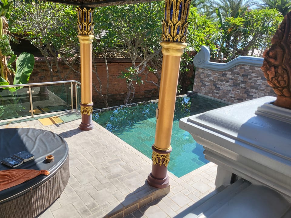 Zimmer Ammatara Pura Beach Resort