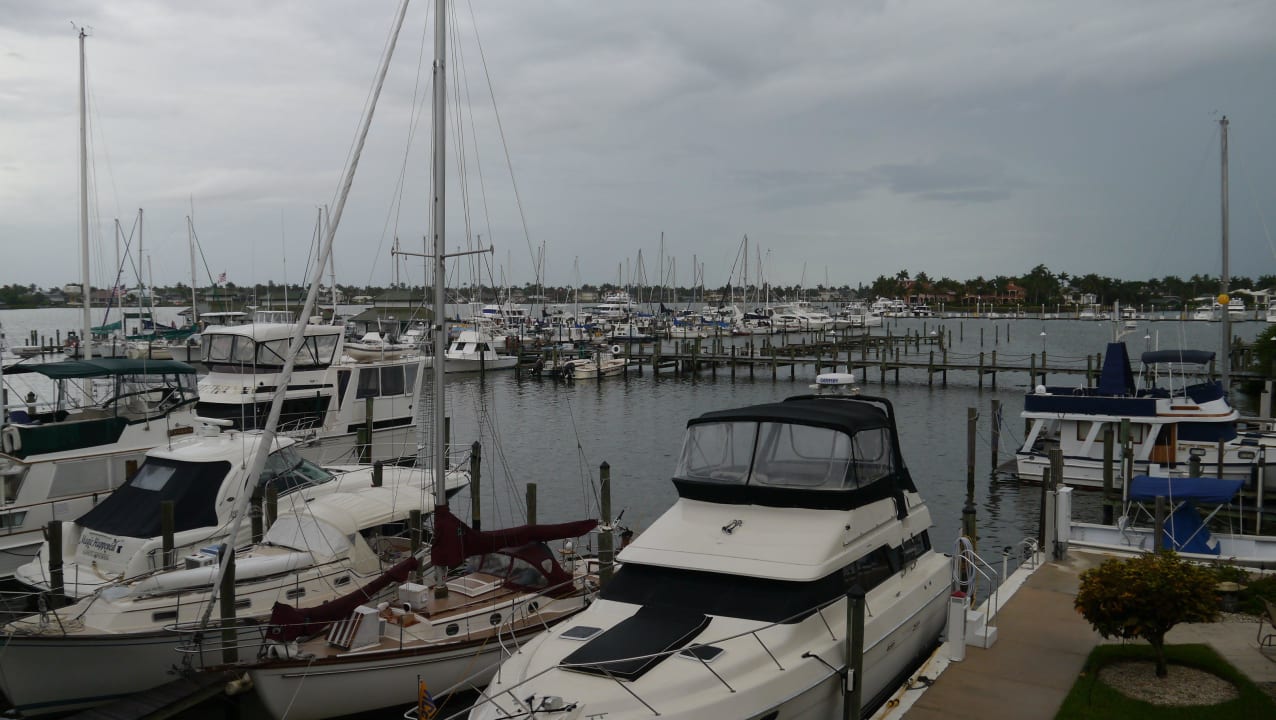 Viele Boote Cove Inn Hotel & Marina