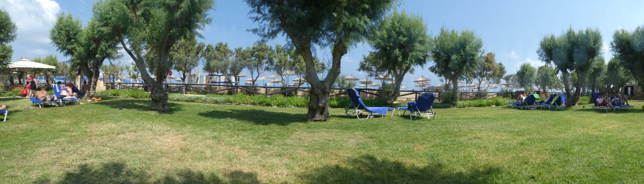 Gartenanlage Anissa Beach & Village