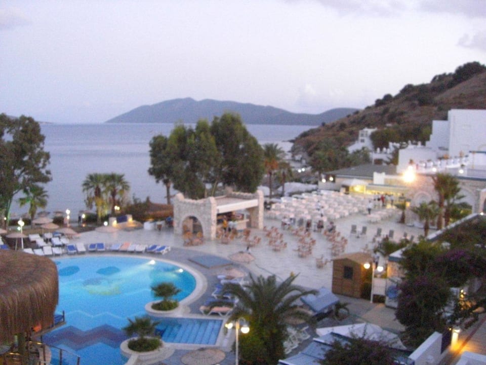 Pool und Restaurant Salmakis Resort & Spa