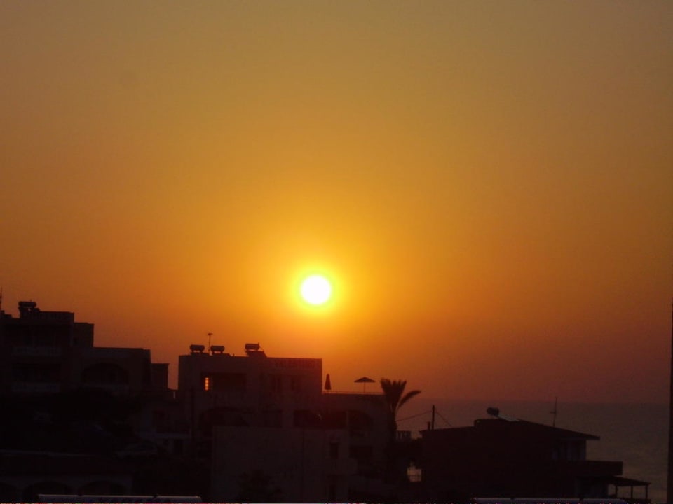 Sonnenaufgang Sofia Mythos Beach