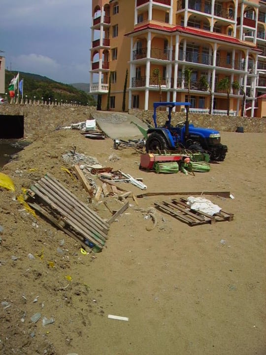 Fäkalien und Kloakenkanal Hotel Atrium Beach