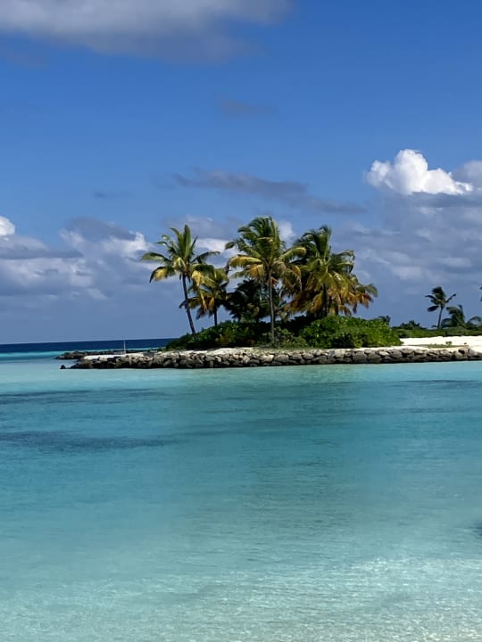 Strand Le Meridien Maldives Resort & Spa