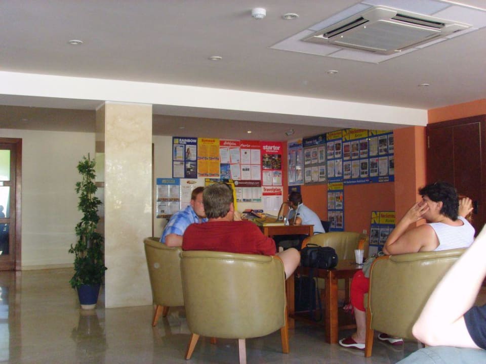 Warteabteil in der Rezeption  MLL Palma Bay Club Resort
