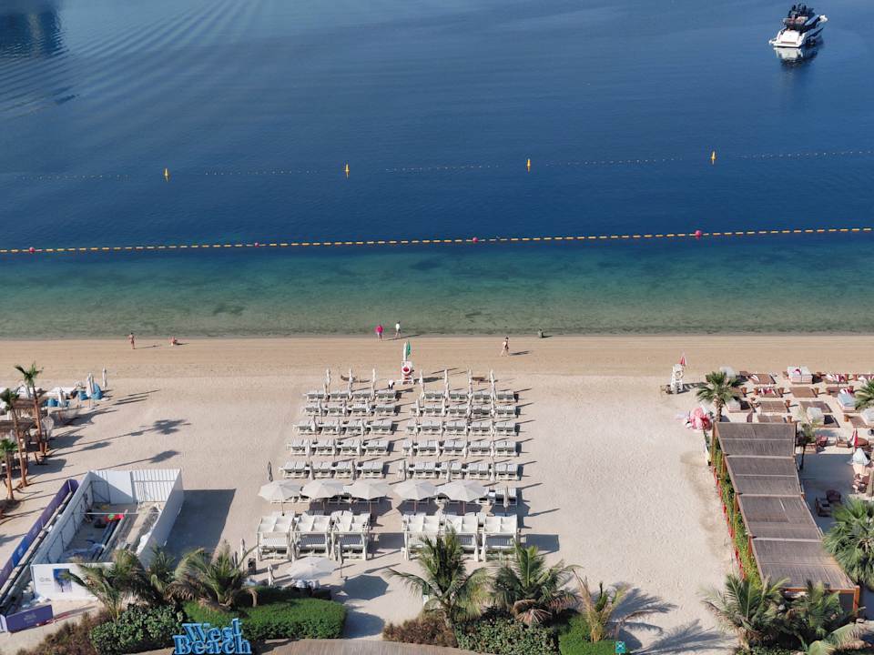 Strand voco Dubai The Palm by IHG