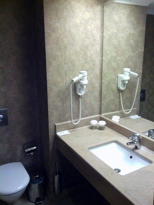 Bathroom Hotel WOW Airport