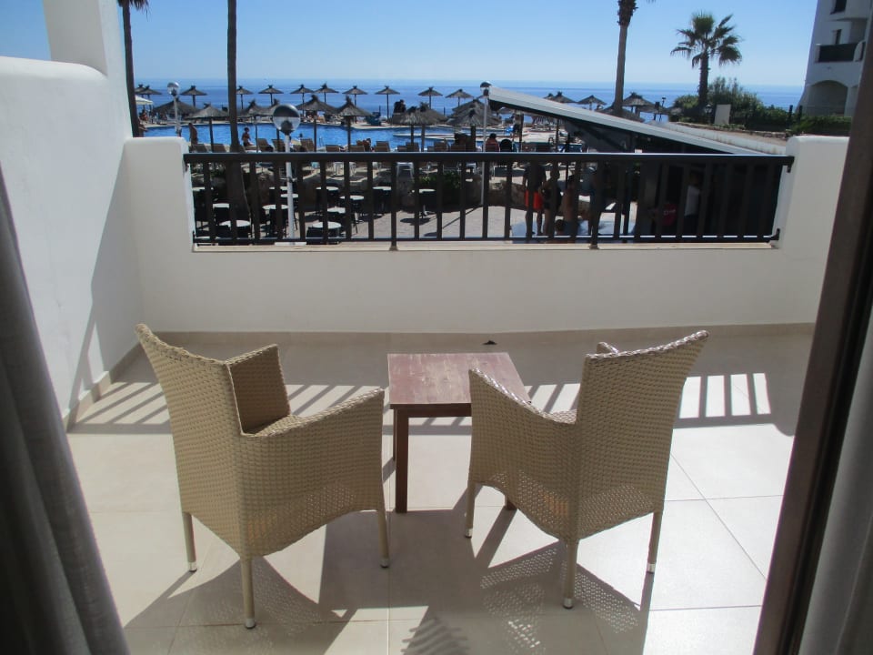 Zimmer Alua Suites Las Rocas