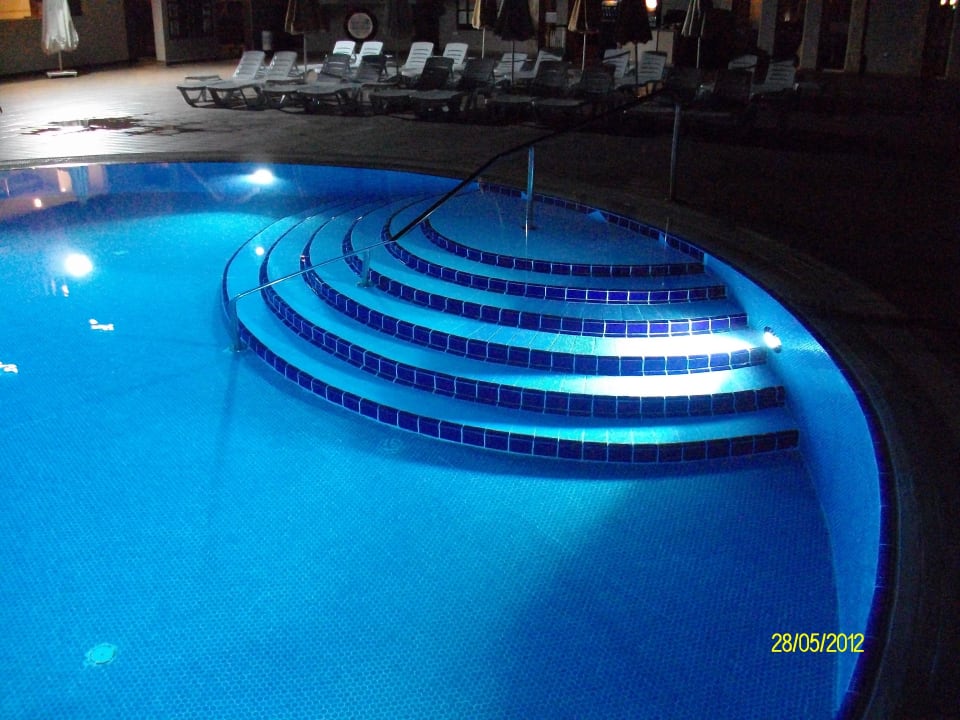 At night Hotel Club Paradiso