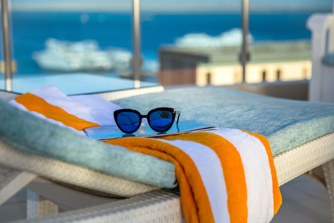 Sonstiges Redcon Suites