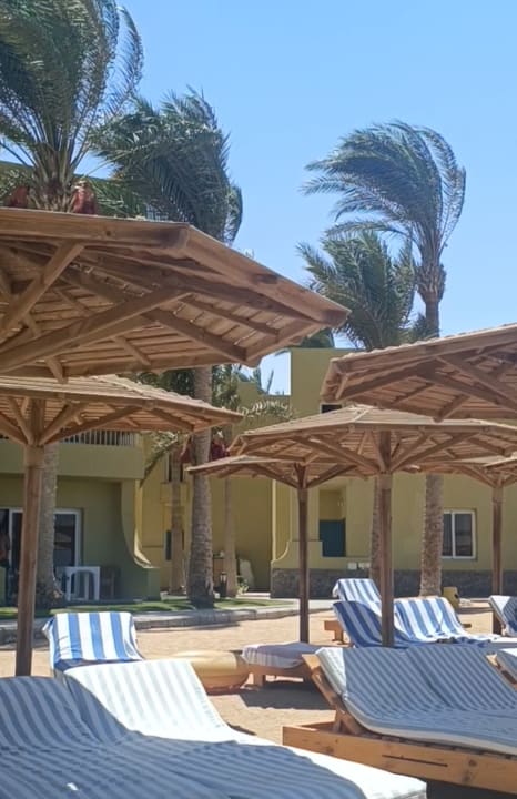 Strand Palm Beach Resort