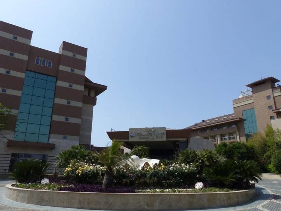 Hoteleingang Sunis Kumköy Beach Resort Hotel & Spa