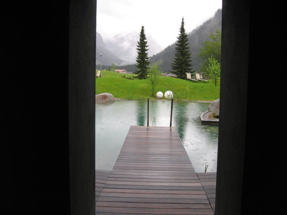 Blick von der Sauna kommend Jungbrunn - Der Gutzeitort