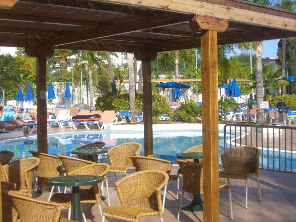 Sitzmöglichkeiten am Pool Gran Canaria Princess