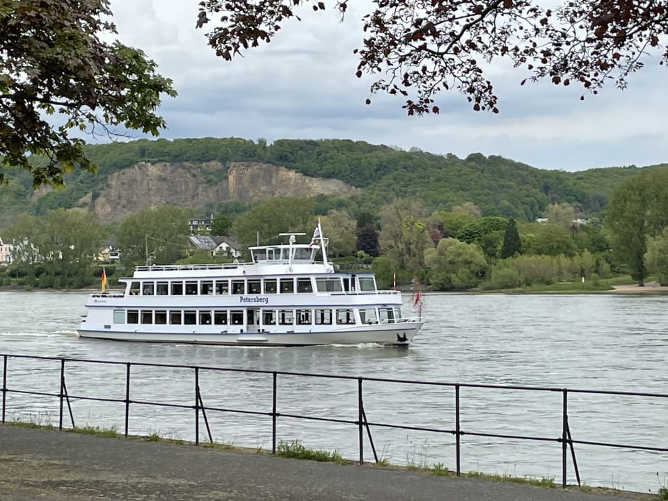 Ausblick Rheinhotel Dresen