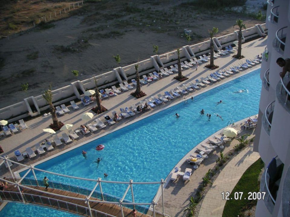 Relaxpool Saturn Palace Resort Hotel