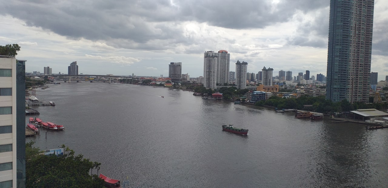 Ausblick Ramada Plaza by Wyndham Bangkok Menam Riverside