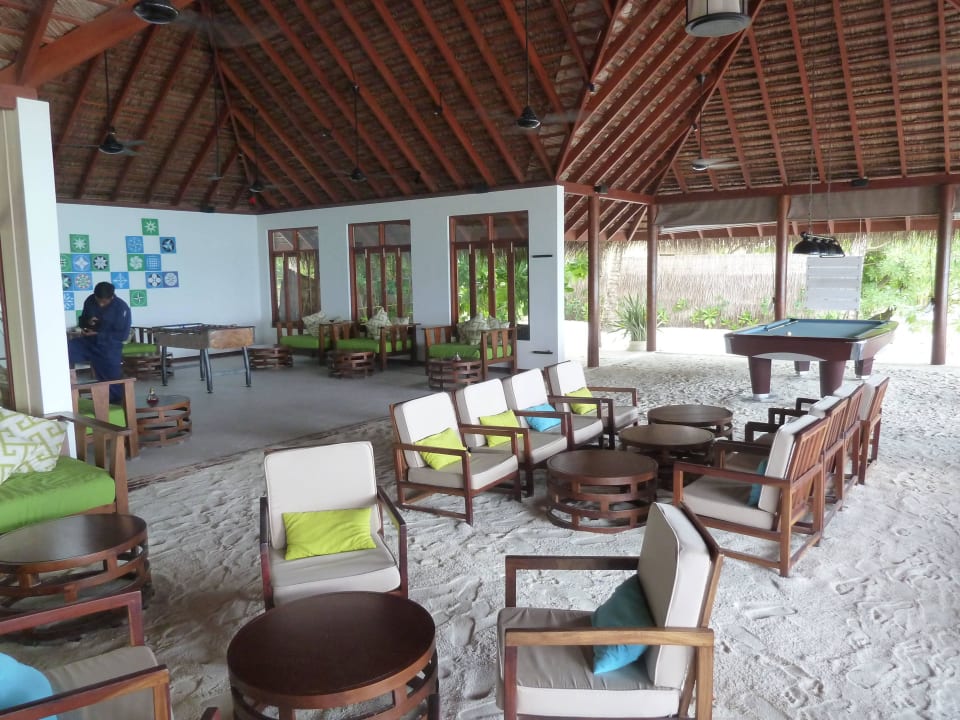 Bar mit "Wutzler" und Billard Summer Island Maldives
