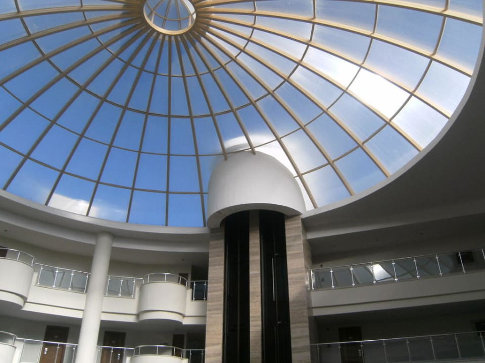 Eindrucksvolle Architektur Seaden Sea World Resort & Spa