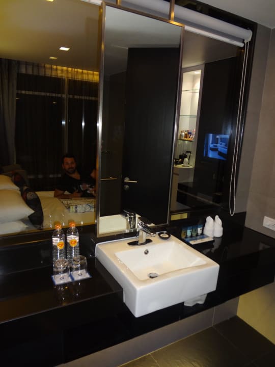 Bad Hotel Park Plaza Bangkok Soi 18