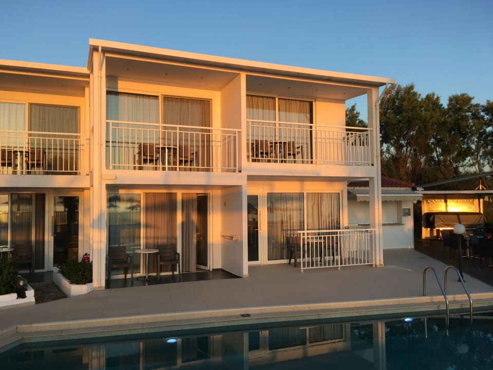 Pool HARPIN Happy Days Beach Hotel