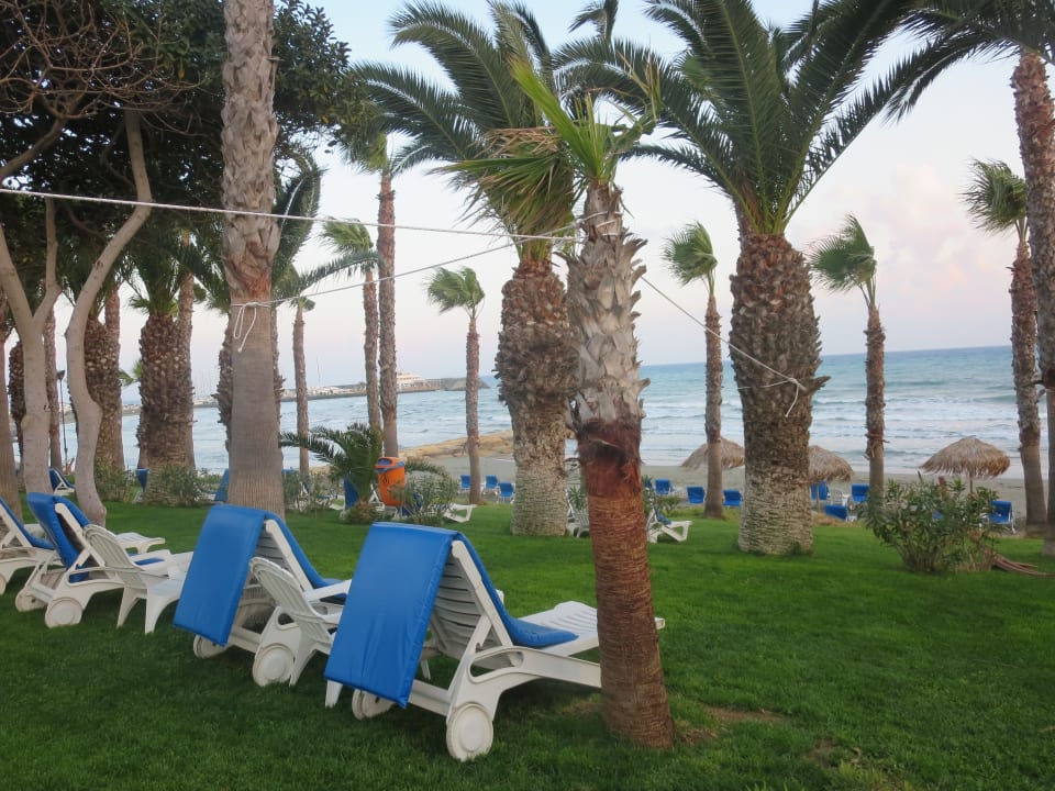 Strand The GrandResort By Leonardo Hotels