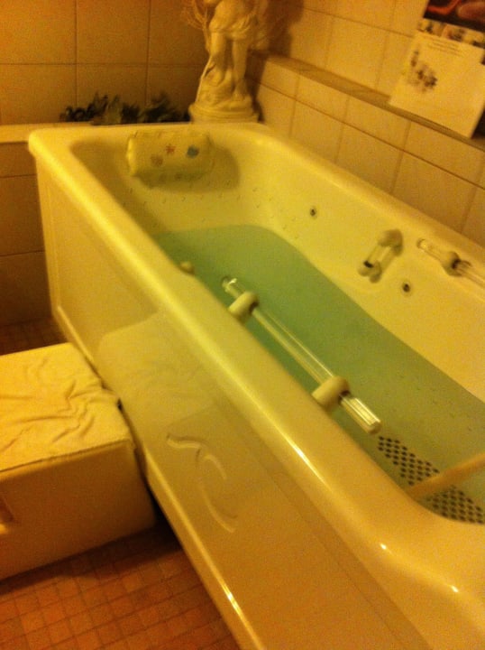 Unterwassermassage Vital- und Wellnesshotel Albblick