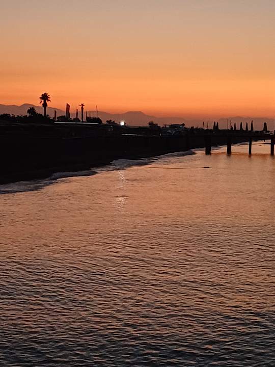 Strand Belek Beach Resort Hotel