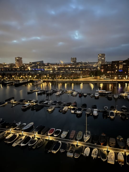 Ausblick Holiday Inn - the niu, Fender Amsterdam